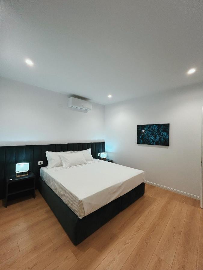 Clinton Tirana Inn 외부 사진